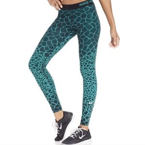 NIKE PRO DRI FIT S Giraffe Print Legging Teal/Blk